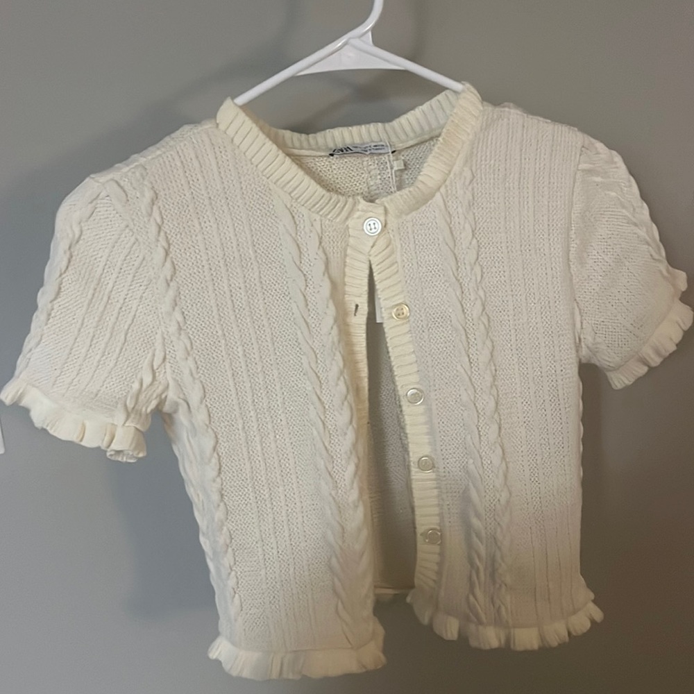 Cute Zara cable knit Cardigan